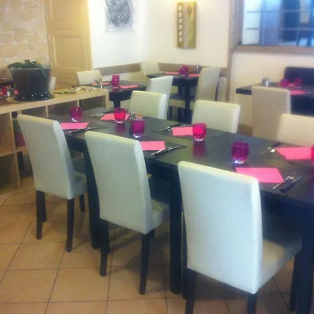 فندق Le Gecko 2*